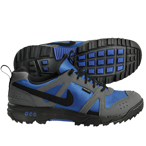 Nike Wanderschuhe ACG Rongbuk GTX Goretex Gr. 44,5 Neu